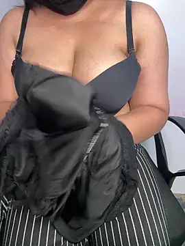 tanvihot2 online show from 23, 4, 2026