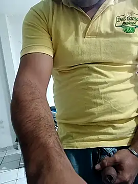 Snapshot of chinoxxx chatting on 18, 11, 2025 chinoxxx online show from 18, 11, 2025