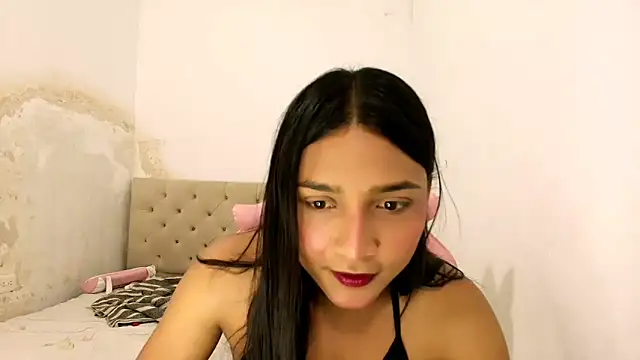 Miss noah18 online show from 25, 4, 2026