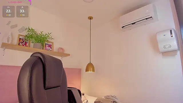 violeta candyy  online show from 26, 6, 2026