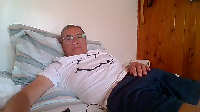 santiagon2015 online show from 16, 1, 2025