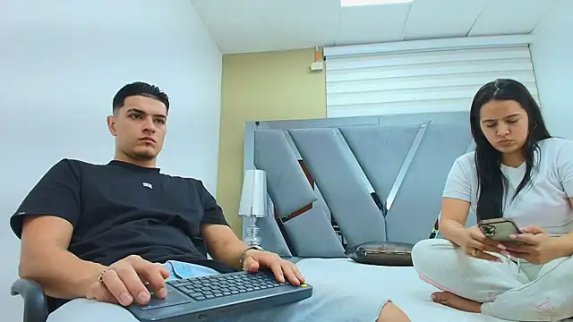 DAVID VICTORIAA online show from 21, 4, 2026