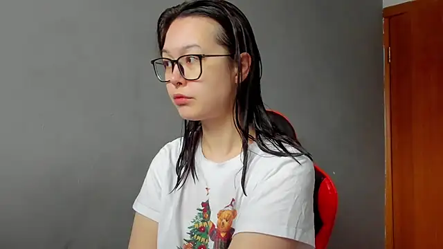 Snapshot of kittenrisha chatting on 19, 1, 2025 kittenrisha online show from 19, 1, 2025