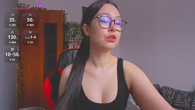 Snapshot of kittenrisha chatting on 24, 2, 2025 kittenrisha online show from 24, 2, 2025