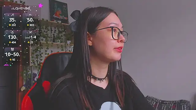 Snapshot of kittenrisha chatting on 12, 3, 2025 kittenrisha online show from 12, 3, 2025