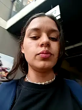 Danni shy online show from 25, 2, 2025