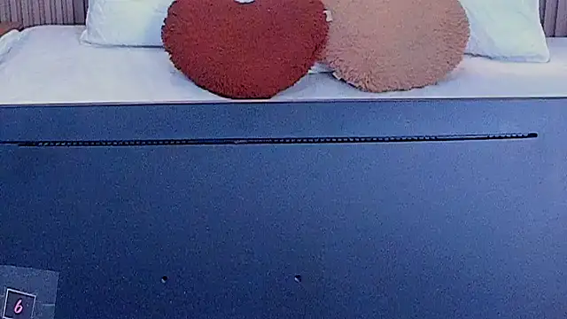 Snapshot of Annie_kurt_ chatting on 7, 10, 2025 Annie kurt online show from 7, 10, 2025