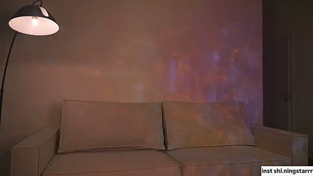 alittlestarrr online show from 4, 2, 2025