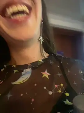 Snapshot of Sara_Davina chatting on 24, 6, 2026 Sara Davina online show from 24, 6, 2026