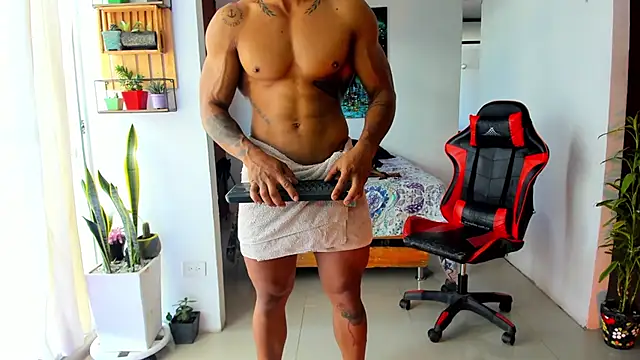 Adam Valenciia online show from 7, 11, 2025