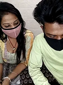 Snapshot of Best-Couple chatting on 8, 3, 2025 Best-Couple online show from 8, 3, 2025