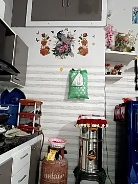 Snapshot of Best-Couple chatting on 20, 9, 2025 Best-Couple online show from 20, 9, 2025