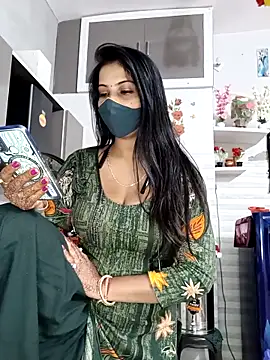 Snapshot of Best-Couple chatting on 6, 11, 2025 Best-Couple online show from 6, 11, 2025