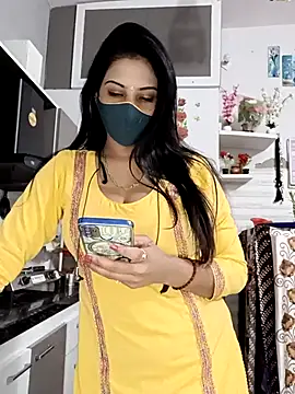 Snapshot of Best-Couple chatting on 21, 11, 2025 Best-Couple online show from 21, 11, 2025