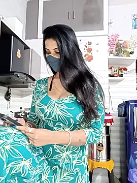 Snapshot of Best-Couple chatting on 13, 2, 2026 Best-Couple online show from 13, 2, 2026