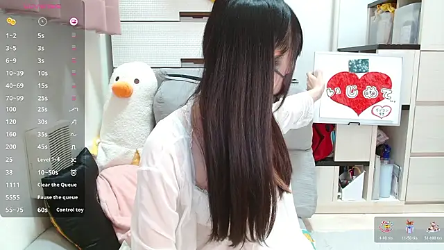 Snapshot of pipimi_khaos chatting on 30, 10, 2025 pipimi khaos online show from 30, 10, 2025