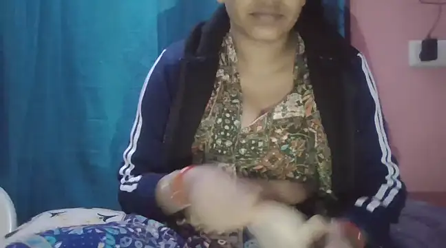 Hot-shanvi online show from 27, 2, 2025