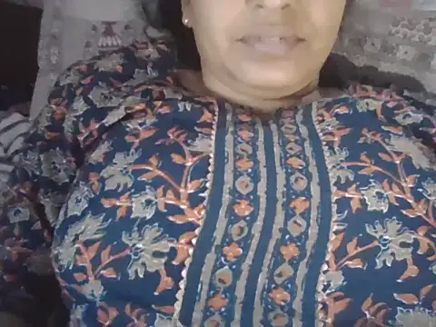 Hot-shanvi online show from 28, 4, 2026