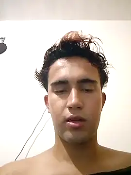 Lian Noath online show from 1, 1, 2025