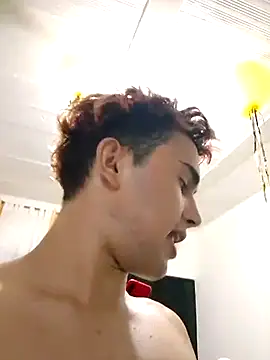 Lian Noath online show from 2, 1, 2025