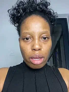 Snapshot of Thando04 chatting on 19, 9, 2025 Thando04 online show from 19, 9, 2025