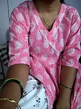 lovelygirl4567 online show from 2, 2, 2026