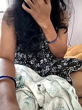 lovelygirl4567 online show from 8, 4, 2026