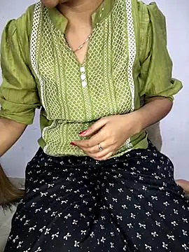 lovelygirl4567 online show from 26, 4, 2026