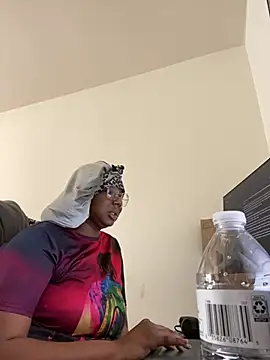 DamnBubbles online show from 10, 2, 2025