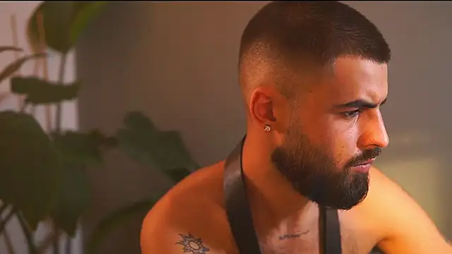 Snapshot of HairyRobxxx chatting on 24, 9, 2025 HairyRobxxx online show from 24, 9, 2025