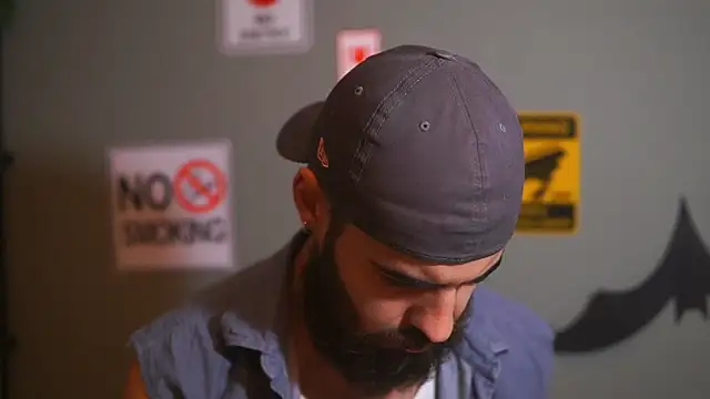 Snapshot of HairyRobxxx chatting on 27, 11, 2025 HairyRobxxx online show from 27, 11, 2025