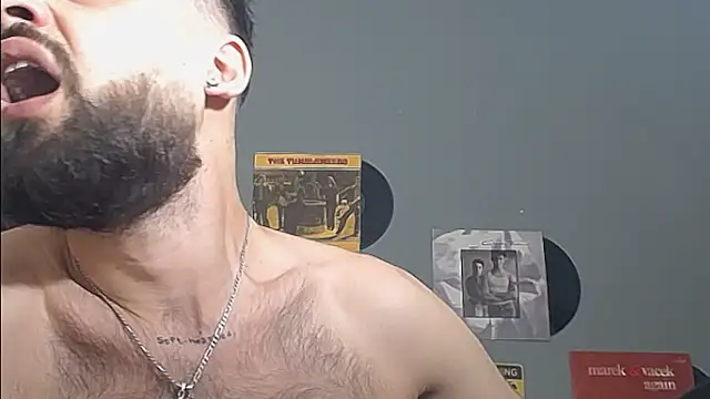 HairyRobxxx online show from 8, 3, 2026