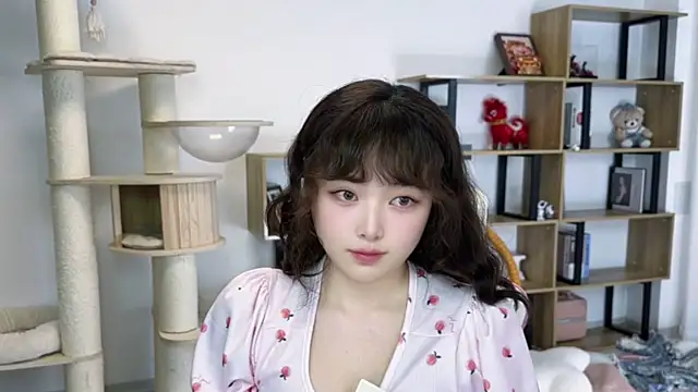 Chenjing0 online show from 22, 4, 2026