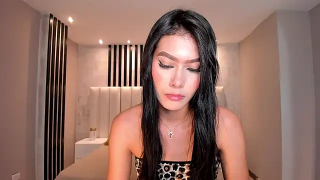 NiaSalvatore online show from 14, 3, 2025