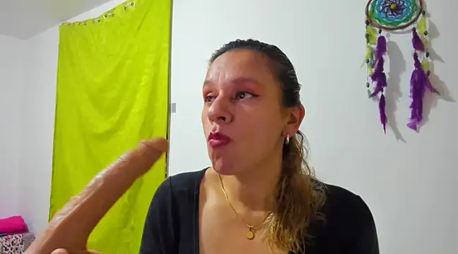 Snapshot of sofi_saliva2511 chatting on 3, 2, 2025 sofi saliva2511 online show from 3, 2, 2025