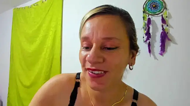 Snapshot of sofi_saliva2511 chatting on 4, 2, 2025 sofi saliva2511 online show from 4, 2, 2025