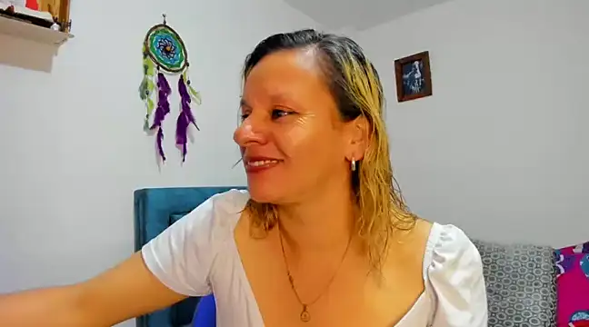 Snapshot of sofi_saliva2511 chatting on 8, 3, 2025 sofi saliva2511 online show from 8, 3, 2025