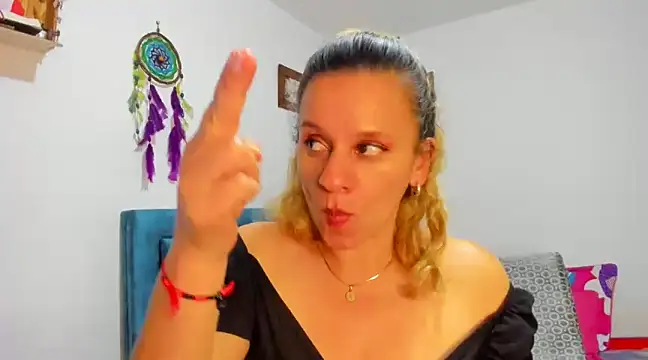 Snapshot of sofi_saliva2511 chatting on 11, 3, 2025 sofi saliva2511 online show from 11, 3, 2025