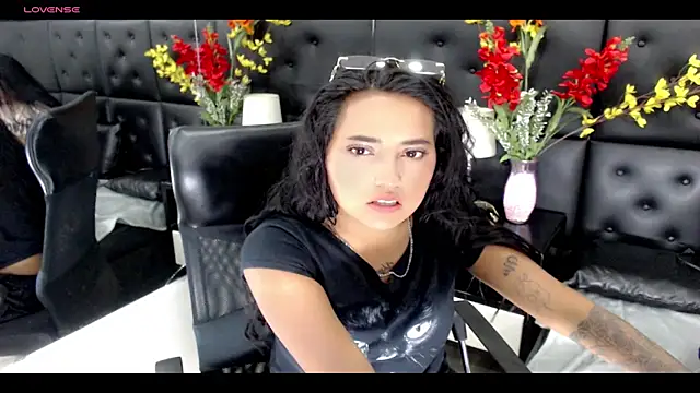 Snapshot of Carolaine01 chatting on 17, 1, 2025 Carolaine01 online show from 17, 1, 2025