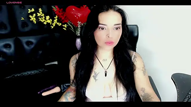 Snapshot of Carolaine01 chatting on 17, 2, 2025 Carolaine01 online show from 17, 2, 2025