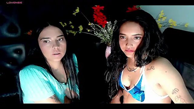 Snapshot of Carolaine01 chatting on 1, 3, 2025 Carolaine01 online show from 1, 3, 2025