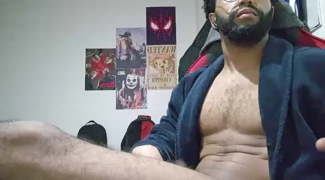 Snapshot of kevi_cocks chatting on 6, 1, 2025 kevi cocks online show from 6, 1, 2025