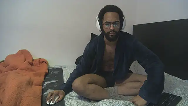 Snapshot of kevi_cocks chatting on 5, 2, 2025 kevi cocks online show from 5, 2, 2025