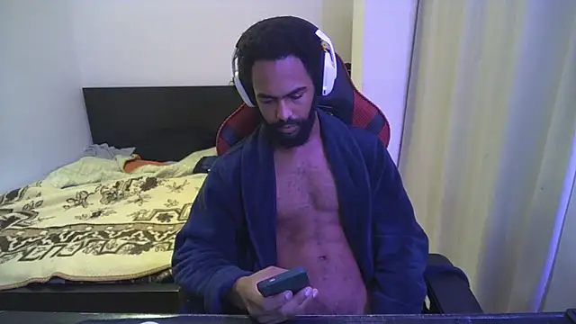 Snapshot of kevi_cocks chatting on 15, 2, 2025 kevi cocks online show from 15, 2, 2025