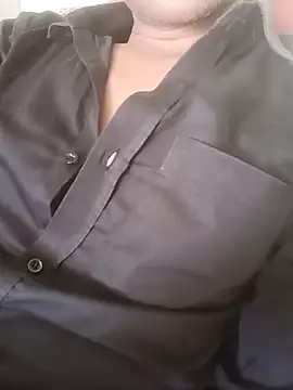 Snapshot of Abony_femboy chatting on 5, 12, 2025 Abony femboy online show from 5, 12, 2025