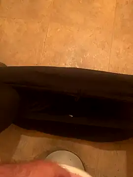 Snapshot of balint35 chatting on 16, 9, 2025 balint35 online show from 16, 9, 2025