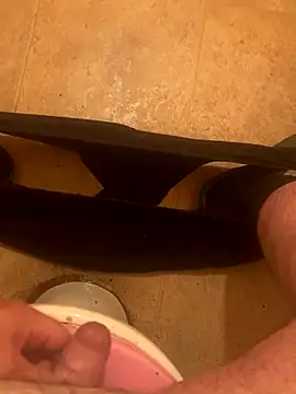 Snapshot of balint35 chatting on 20, 9, 2025 balint35 online show from 20, 9, 2025