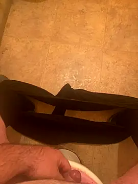 Snapshot of balint35 chatting on 23, 10, 2025 balint35 online show from 23, 10, 2025