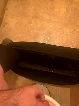 Snapshot of balint35 chatting on 30, 10, 2025 balint35 online show from 30, 10, 2025