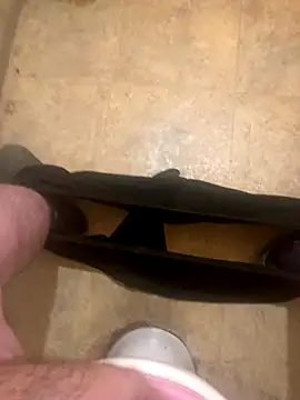 Snapshot of balint35 chatting on 21, 11, 2025 balint35 online show from 21, 11, 2025